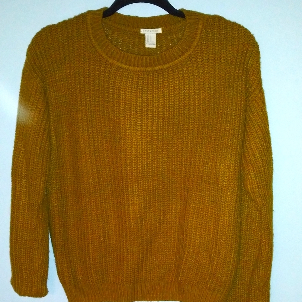 Forever 21 Crew Neck Cropped Sweater S